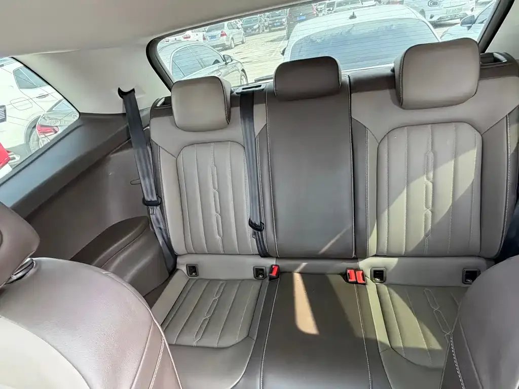 Volkswagen Viloran 2023 из CN, фото 10