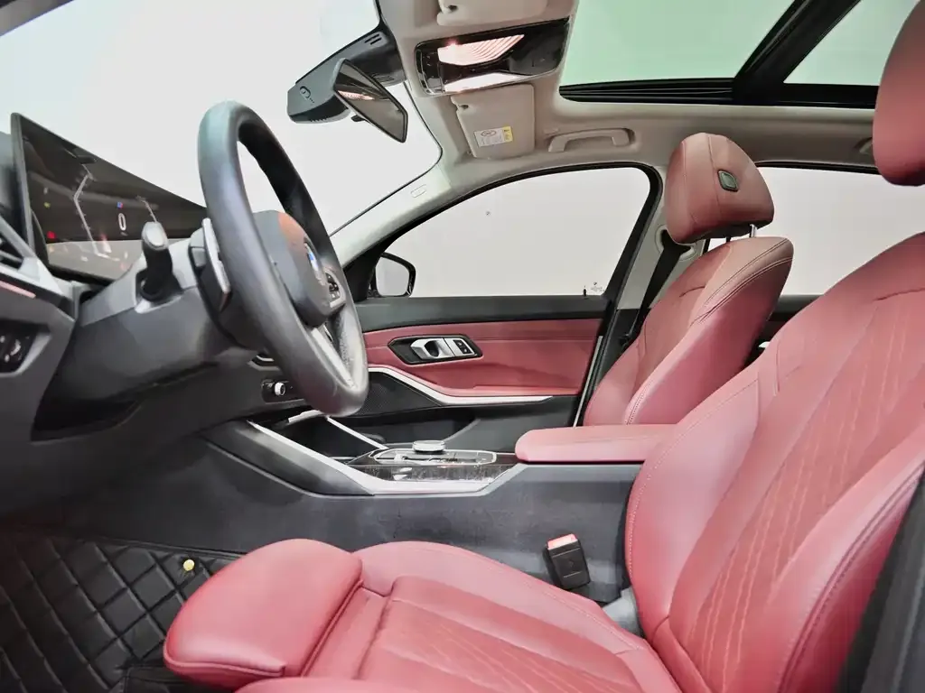 BMW 3 Series 2024 из CN, фото 10