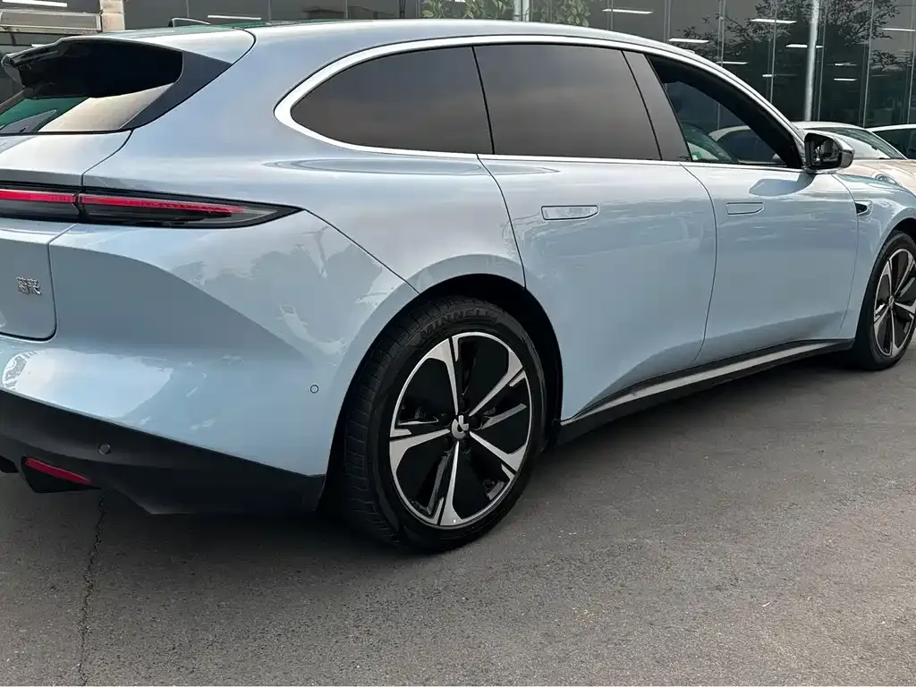 NIO ET5T — фото 3