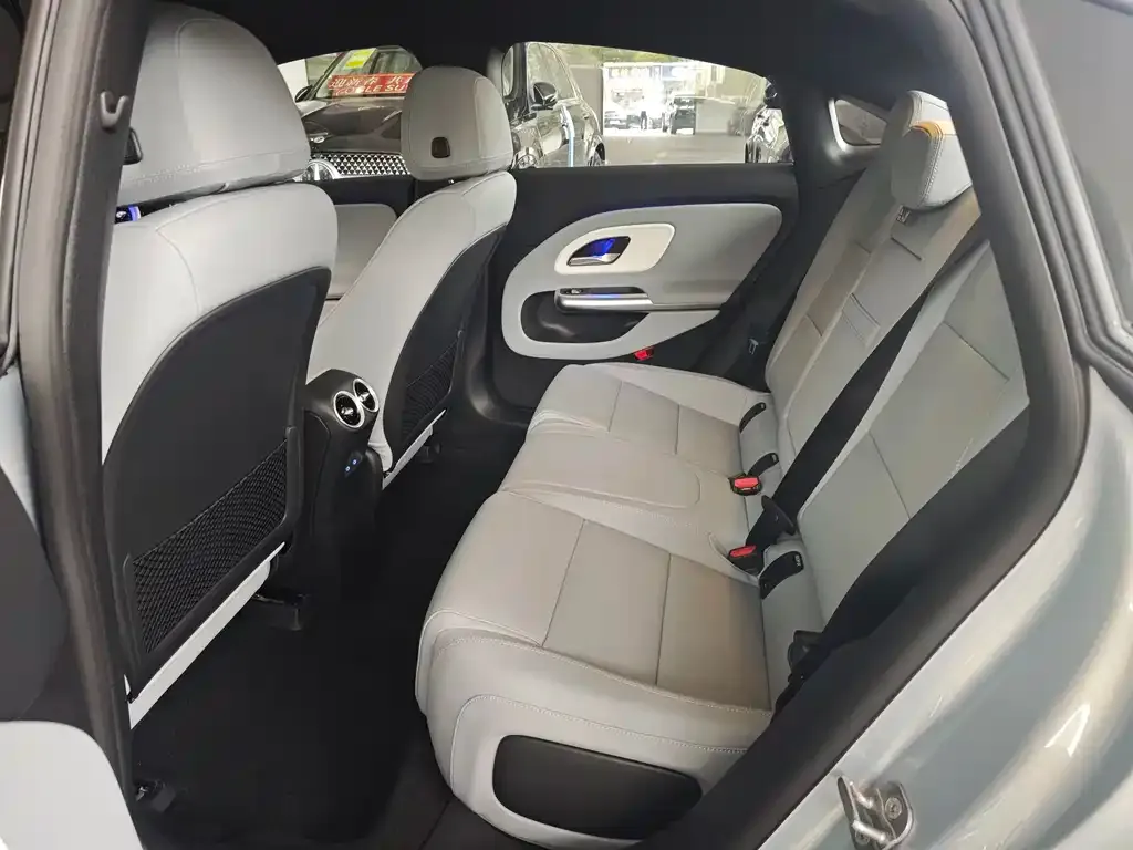 Mercedes-Benz CLA PHEV 2025 из CN, фото 3