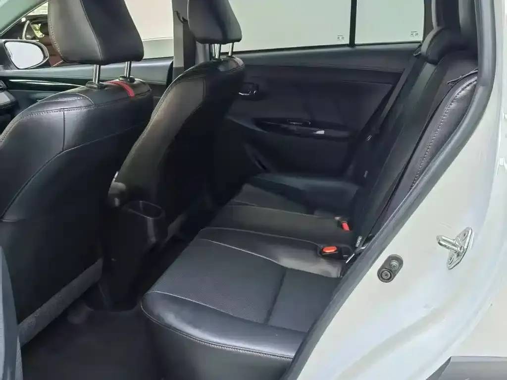 Toyota Yaris L 2022 из CN, фото 5