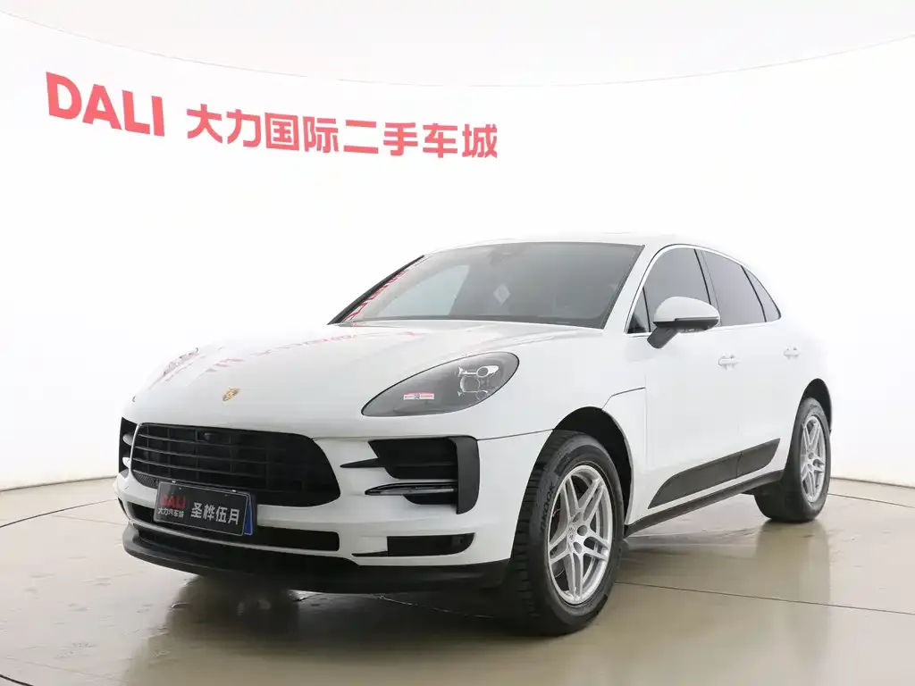 Porsche Macan — фото 1