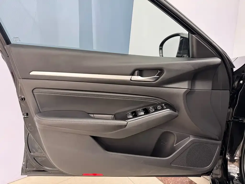 Nissan Teana 2023 из CN, фото 5