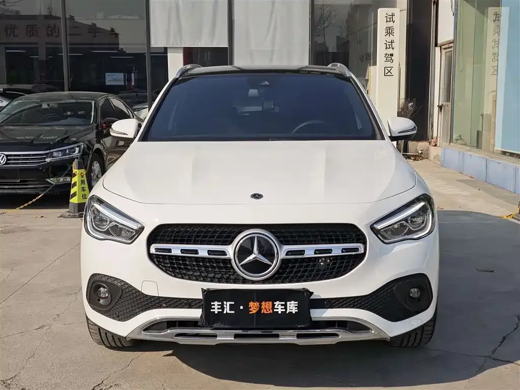 Mercedes-Benz GLA — фото 8