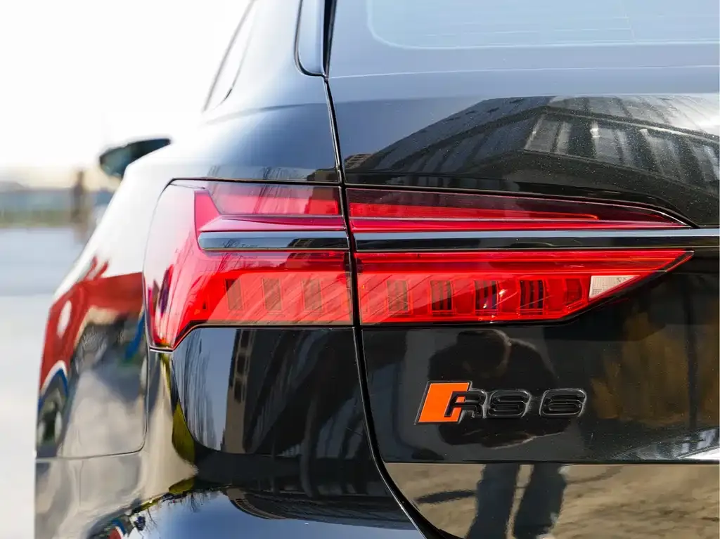 Audi RS 6 2021 из CN, фото 2