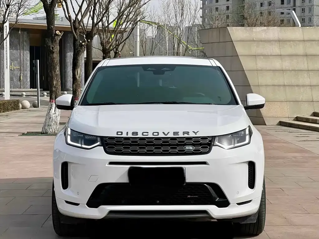 Land Rover Discovery Sport — фото 1