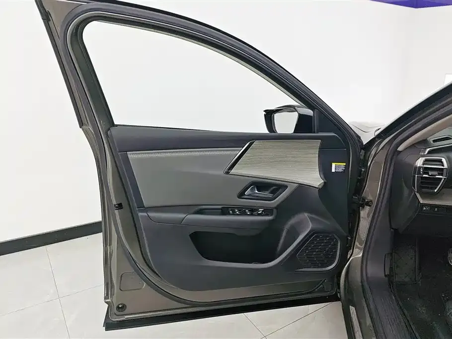 Citroen C5 X 2023 из CN, фото 8