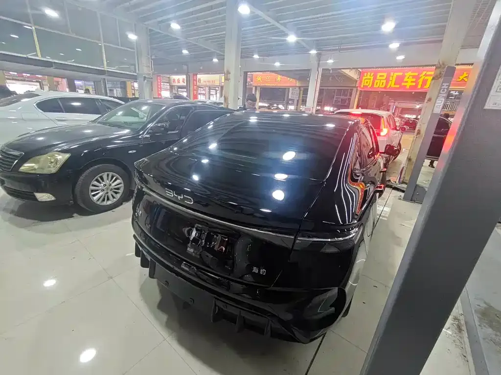 BYD Seal — фото 7