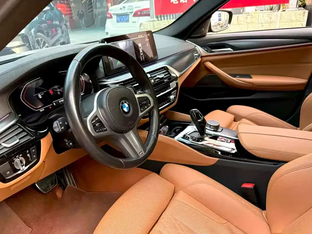 BMW 5 Series (Import) 2022 из CN, фото 6