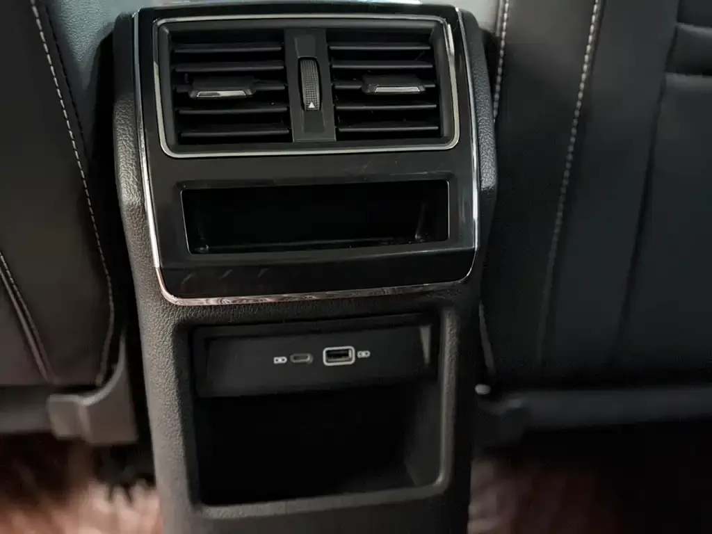 Skoda Superb 2022 из CN, фото 2