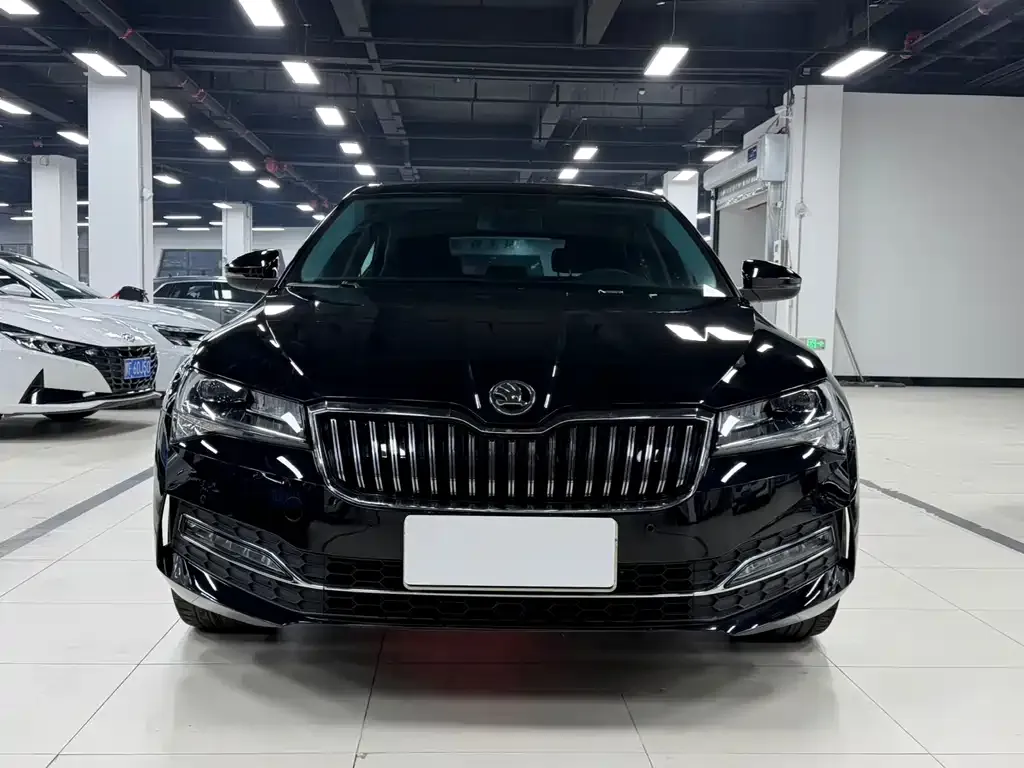 Skoda Superb 2022 из CN, фото 8