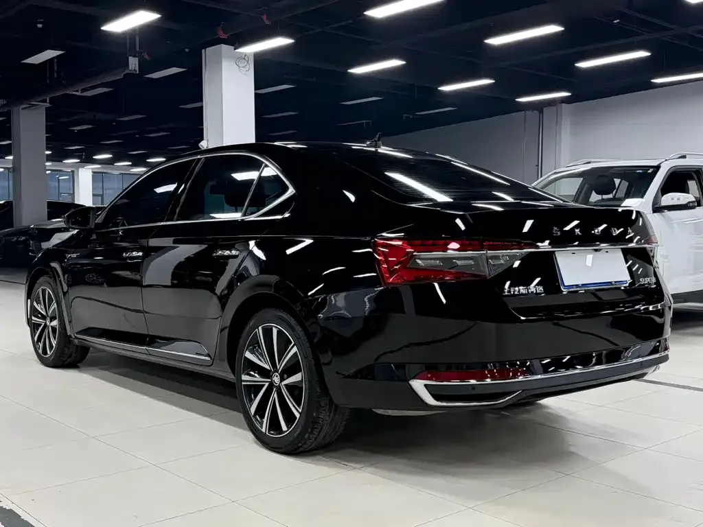 Skoda Superb 2022 из CN, фото 5