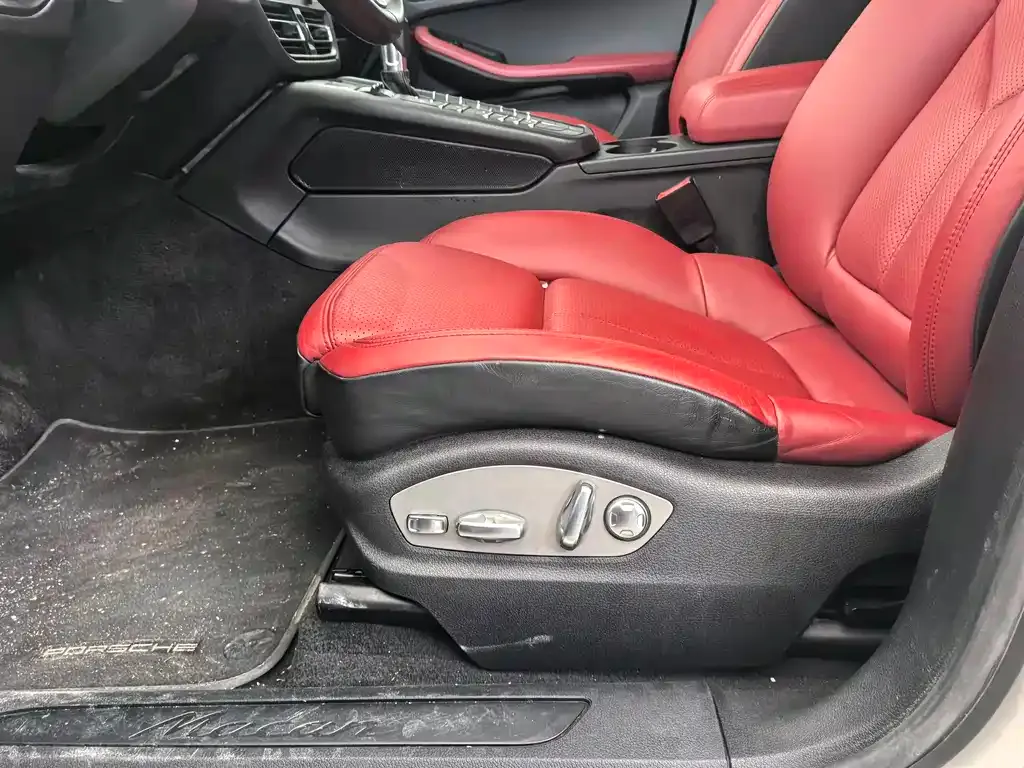 Porsche Macan 2021 из CN, фото 8