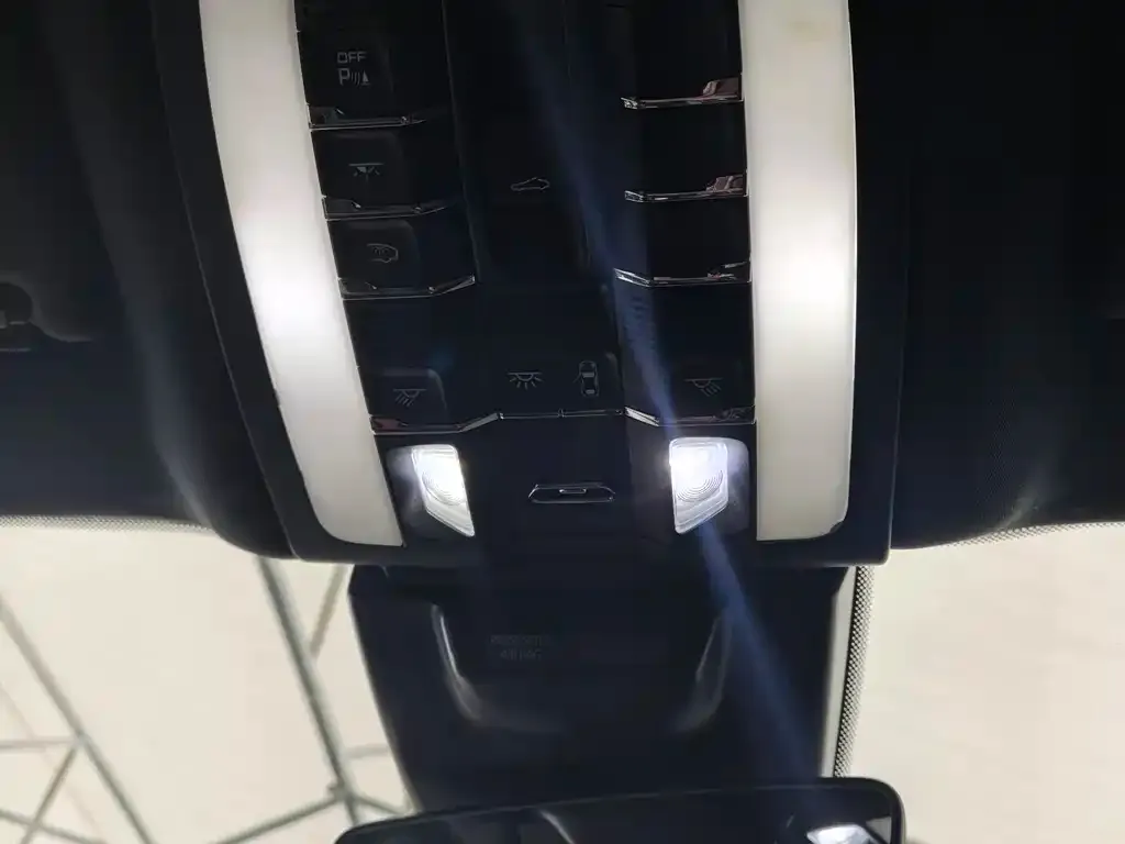 Porsche Macan 2021 из CN, фото 2