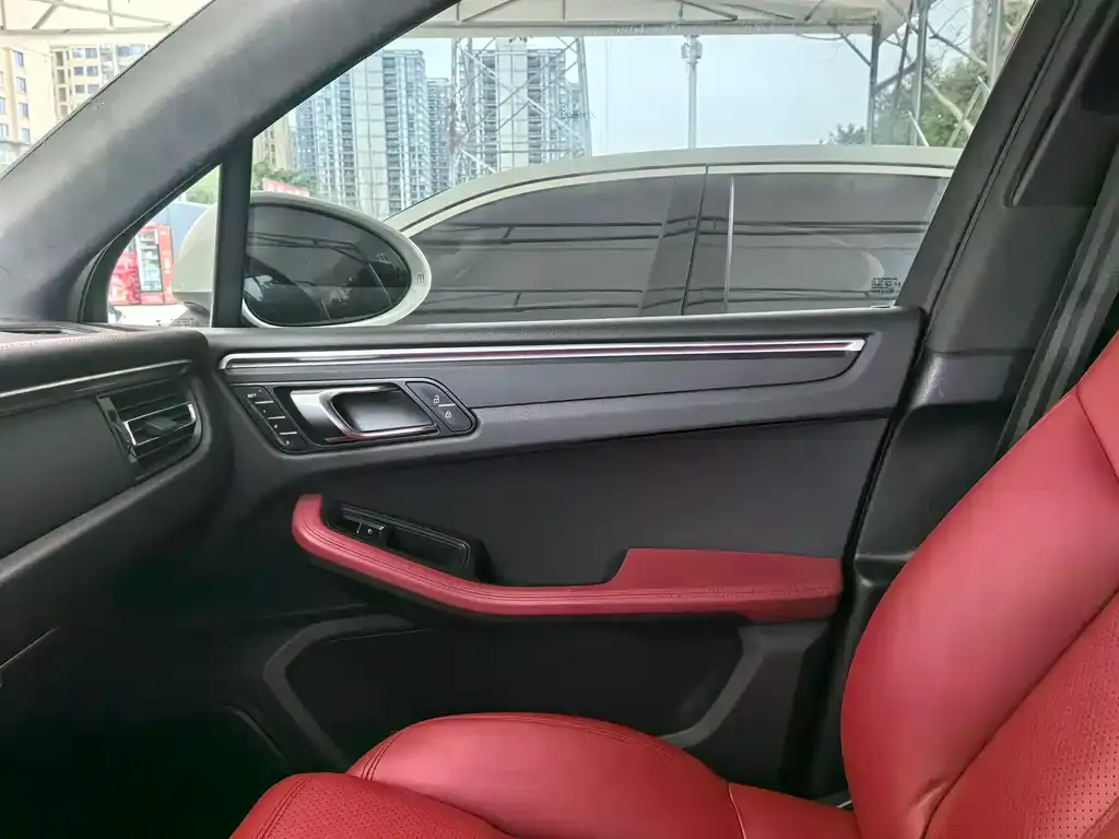 Porsche Macan 2021 из CN, фото 3