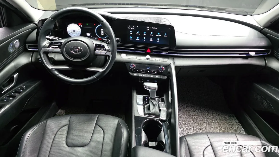 Hyundai AVANTE 2023 из KR, фото 2