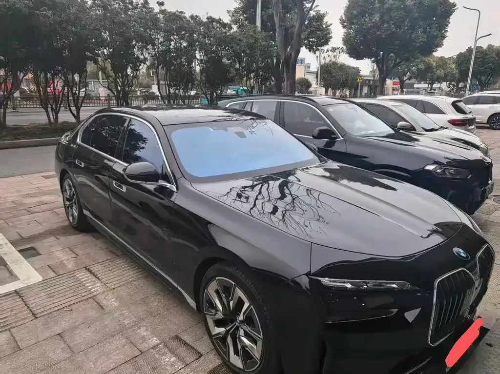 BMW i7 2024 из CN, фото 4