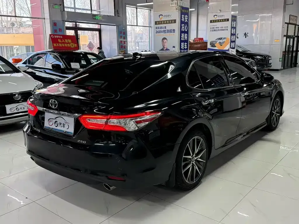 Toyota Camry 2022 из CN, фото 9