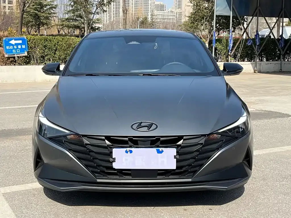Hyundai Elantra — фото 9