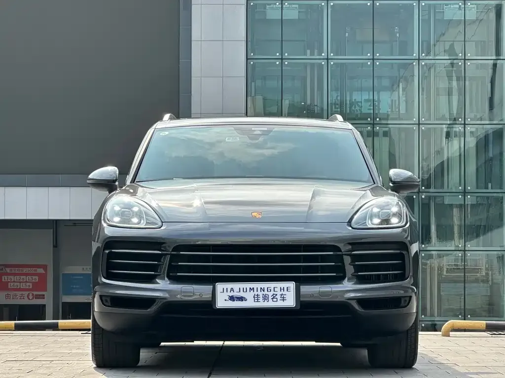 Porsche Cayenne Hybrid — фото 1