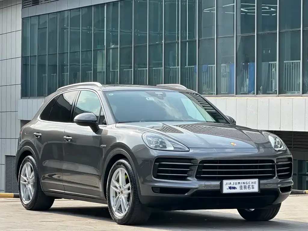 Porsche Cayenne Hybrid — фото 10