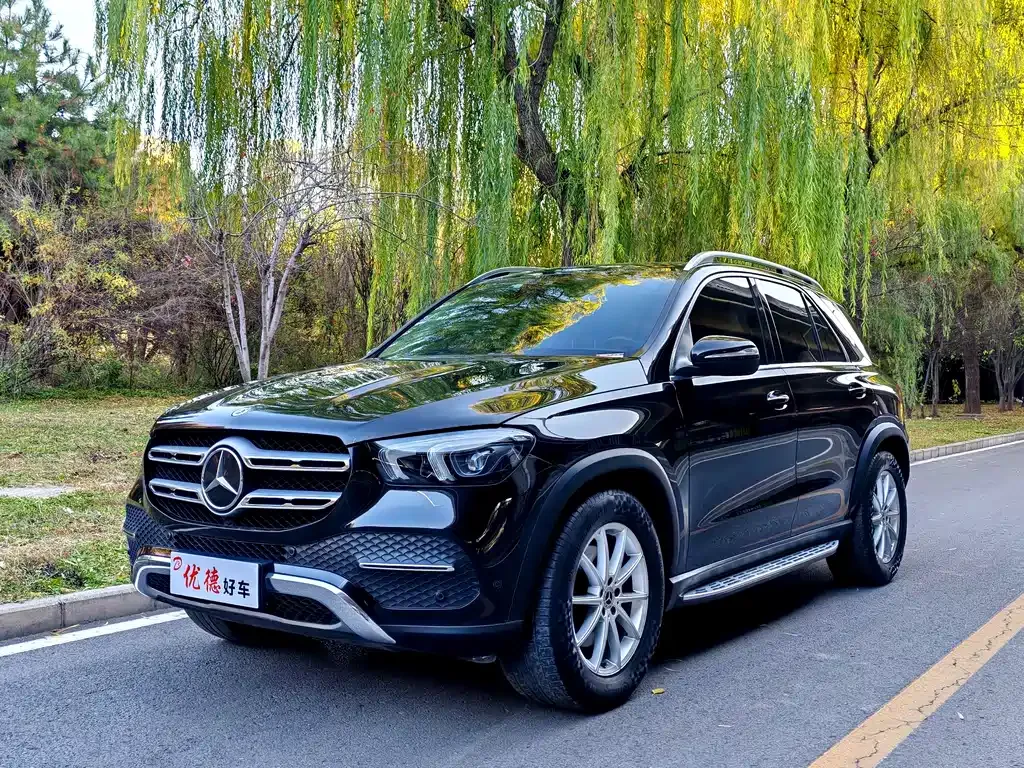Mercedes-Benz GLE — фото 1