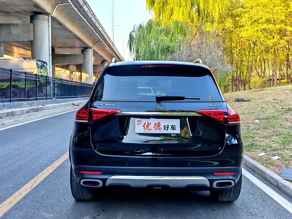 Mercedes-Benz GLE — фото 7