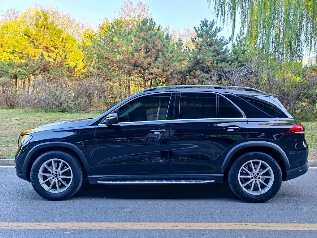 Mercedes-Benz GLE — фото 10