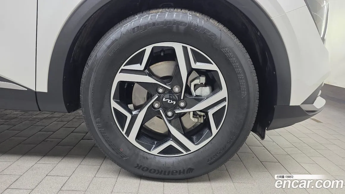 Kia Sportage — фото 9