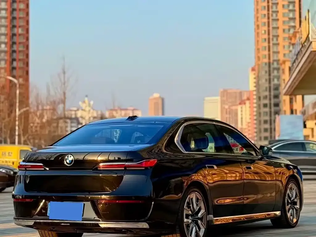 BMW 7 Series 2024 из CN, фото 4