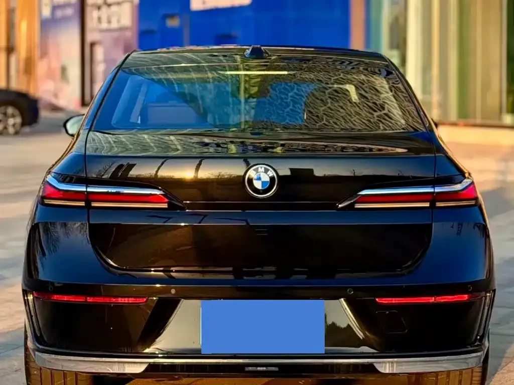 BMW 7 Series 2024 из CN, фото 5