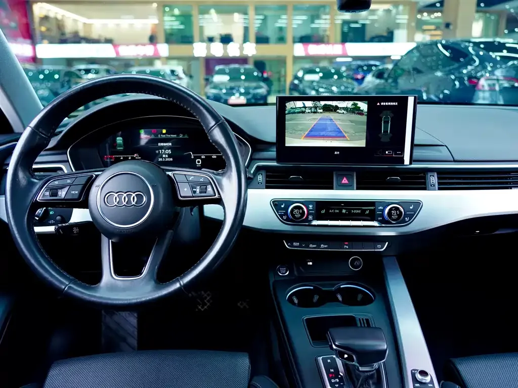 Audi A4L 2022 из CN, фото 4