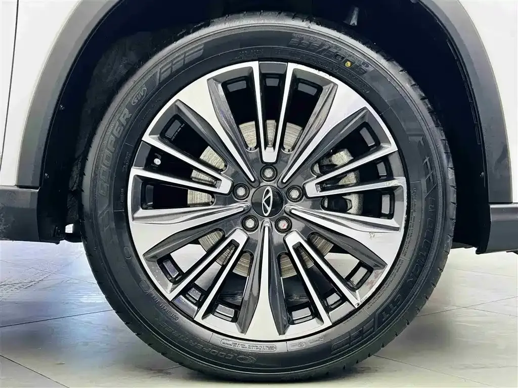 Chery Tiggo 8 PRO — фото 10