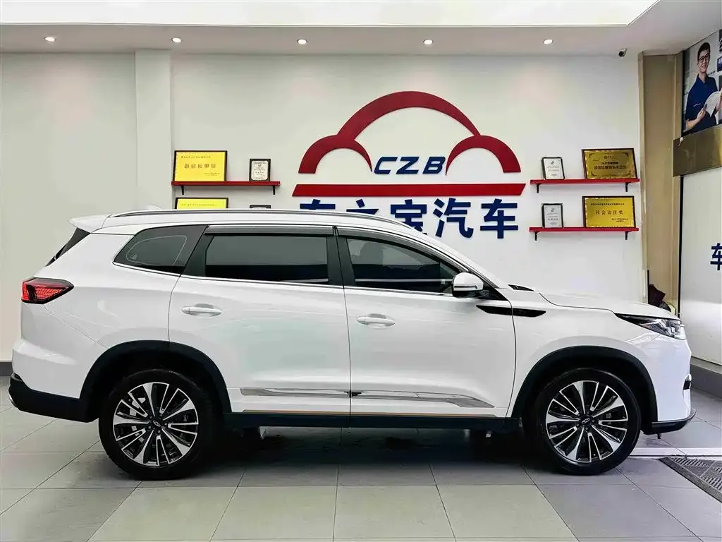 Chery Tiggo 8 PRO — фото 2