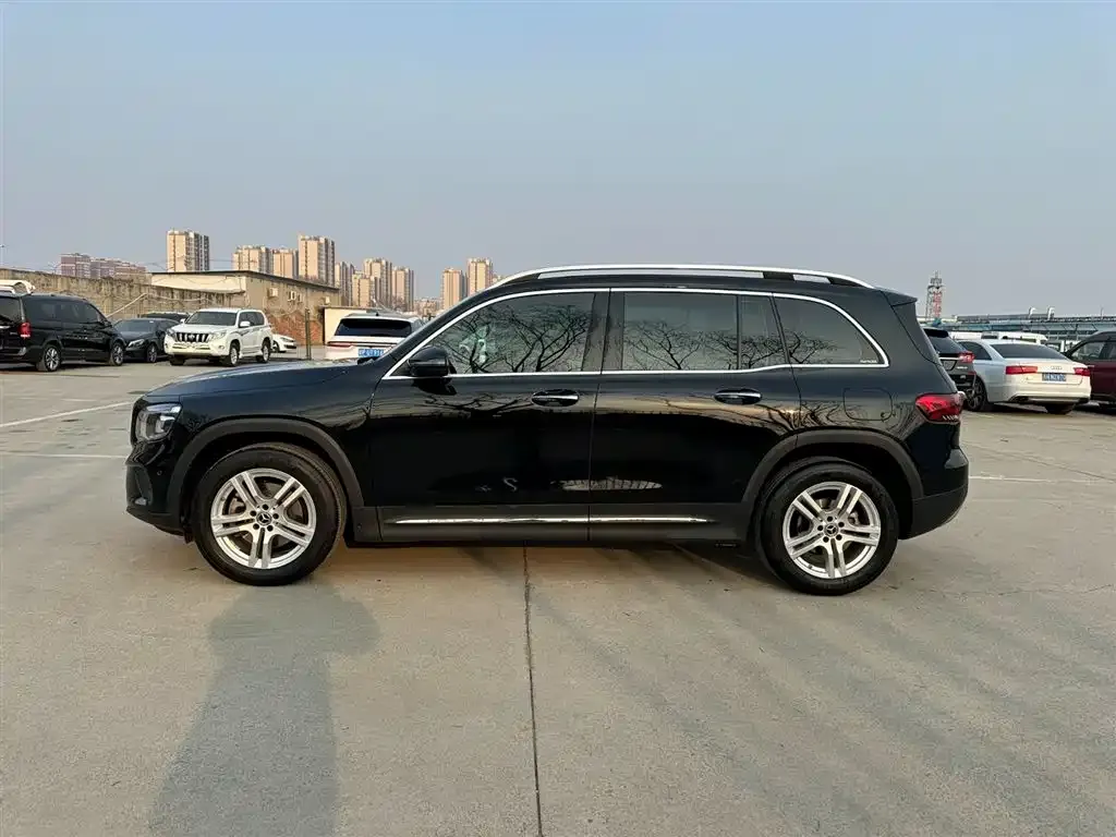 Mercedes-Benz GLB 2023 из CN, фото 2