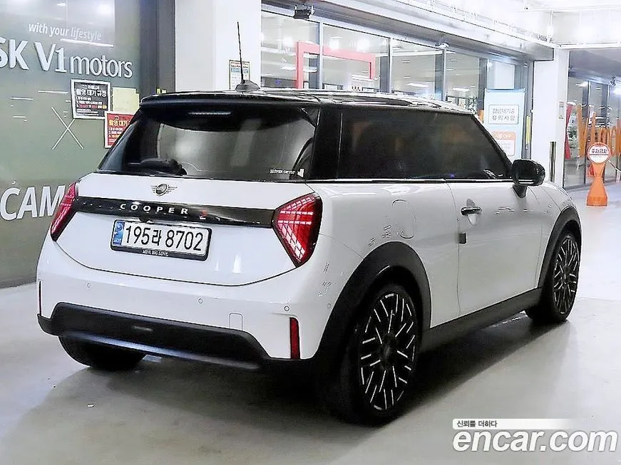 Mini Cooper 2025 из KR, фото 2