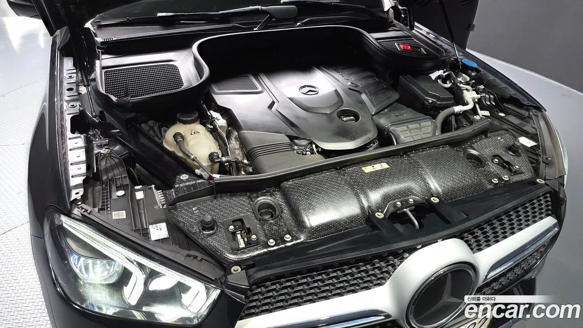 Mercedes-Benz GLE-Class — фото 10