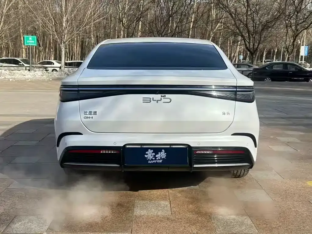 BYD Seal — фото 4