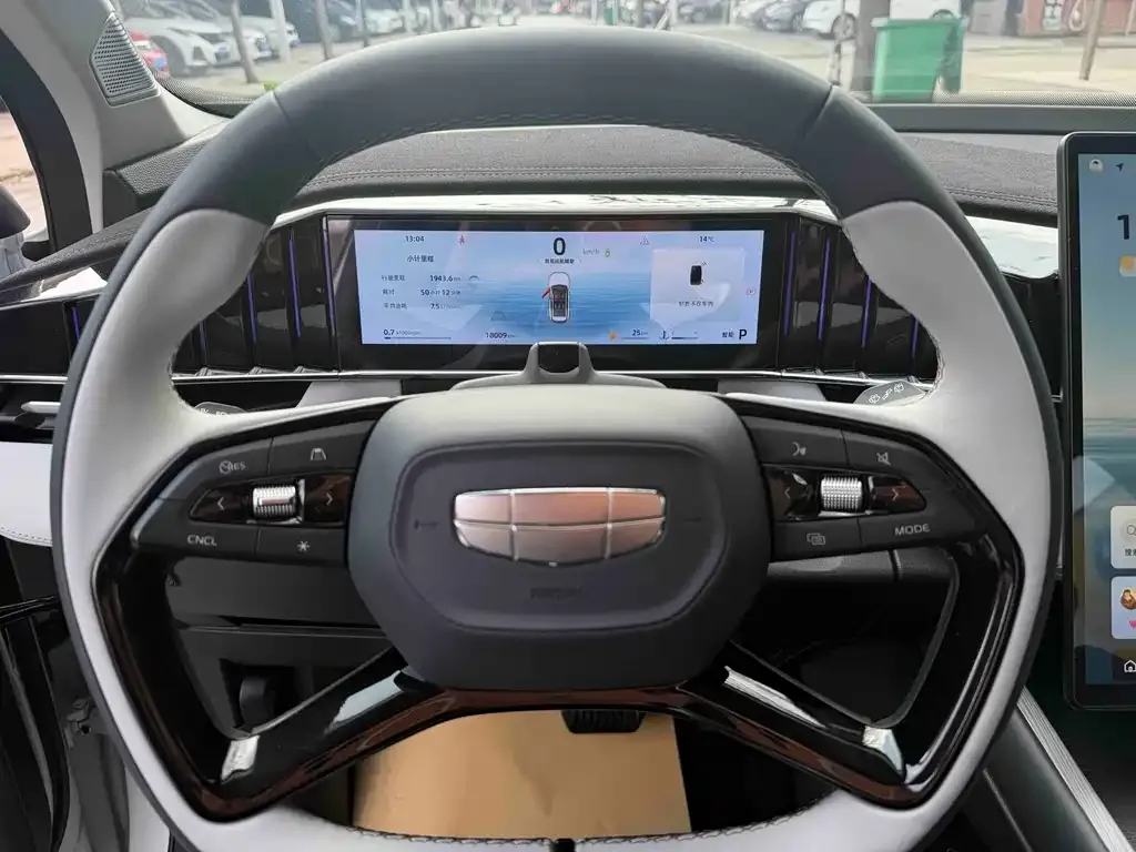 Geely Boyue L 2024 из CN, фото 3