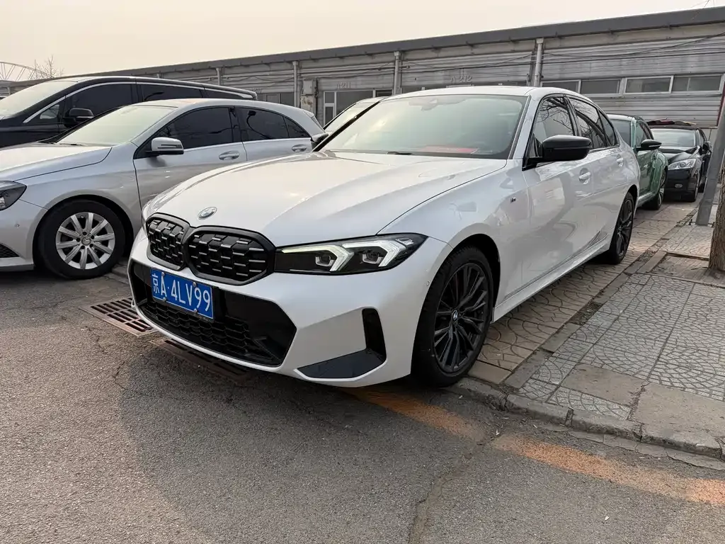 BMW 3 Series — фото 1
