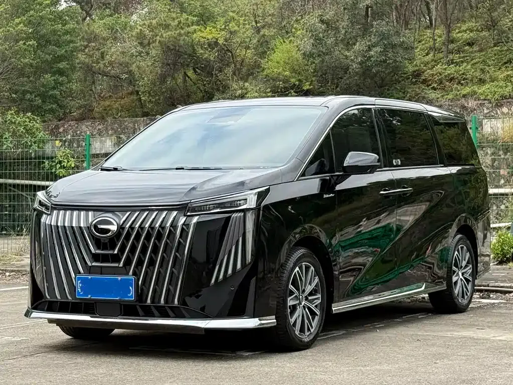 GAC Motor Trumpchi M8 — фото 1