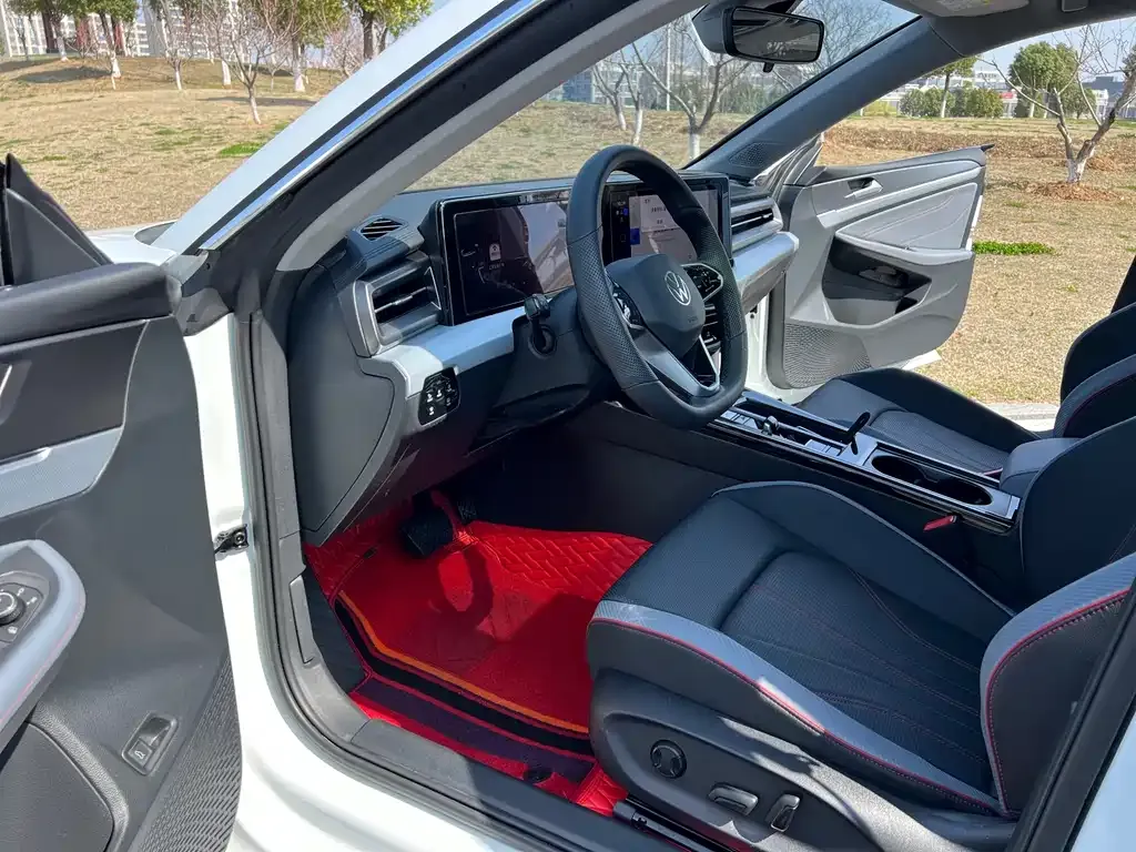 Volkswagen Lamando 2024 из CN, фото 2