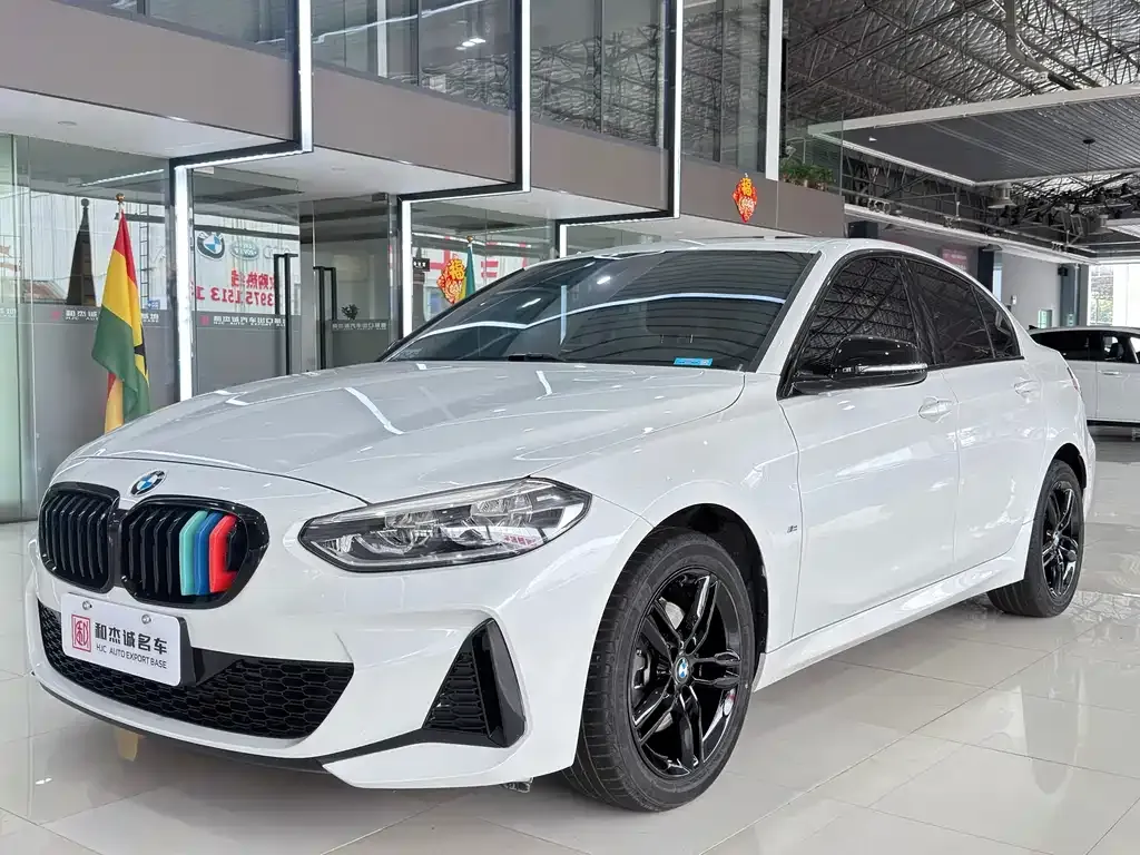 BMW 1 Series — фото 1