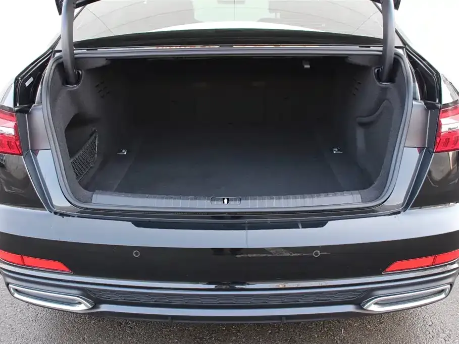 Audi A6L 2021 из CN, фото 5