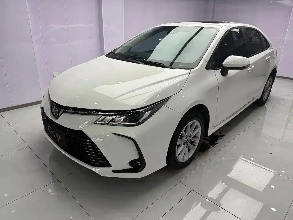 Toyota Corolla 2022 из CN, фото 1
