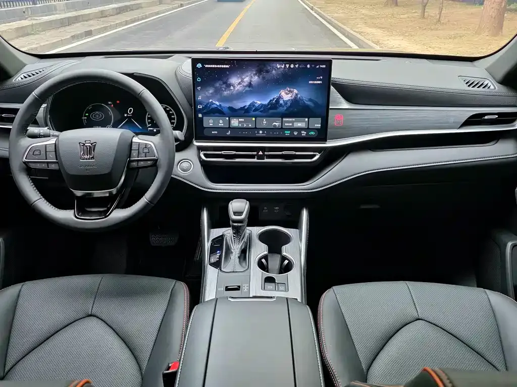 Toyota Crown Kluger 2026 из CN, фото 8