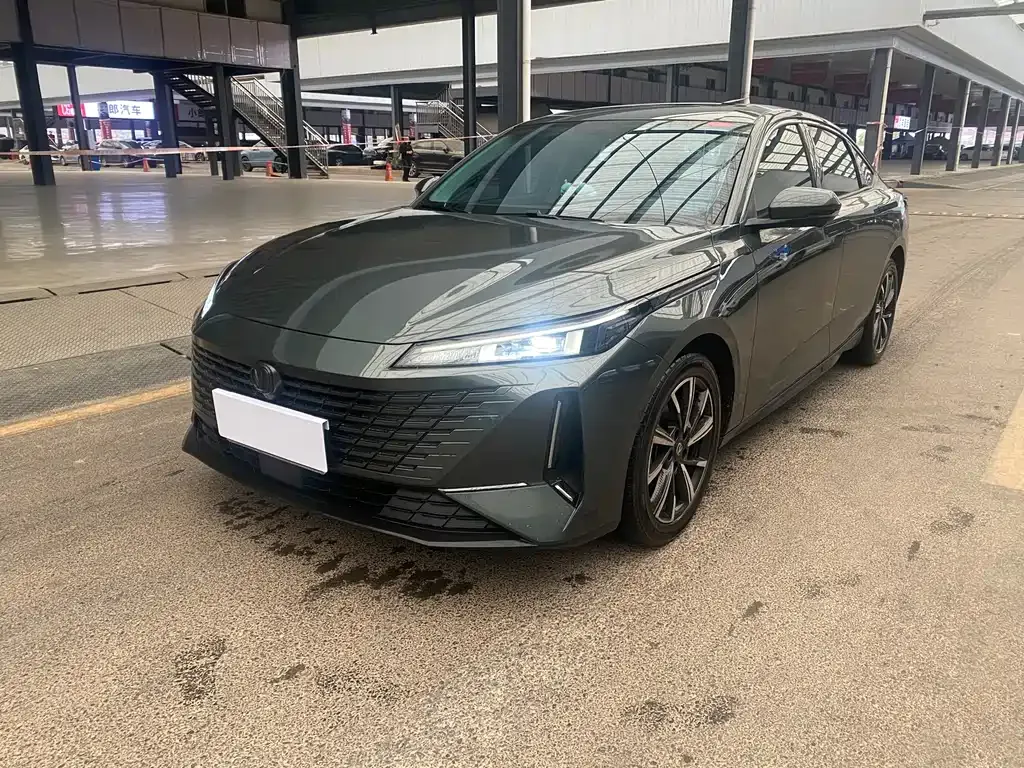 Changan Yida 2023 из CN, фото 1