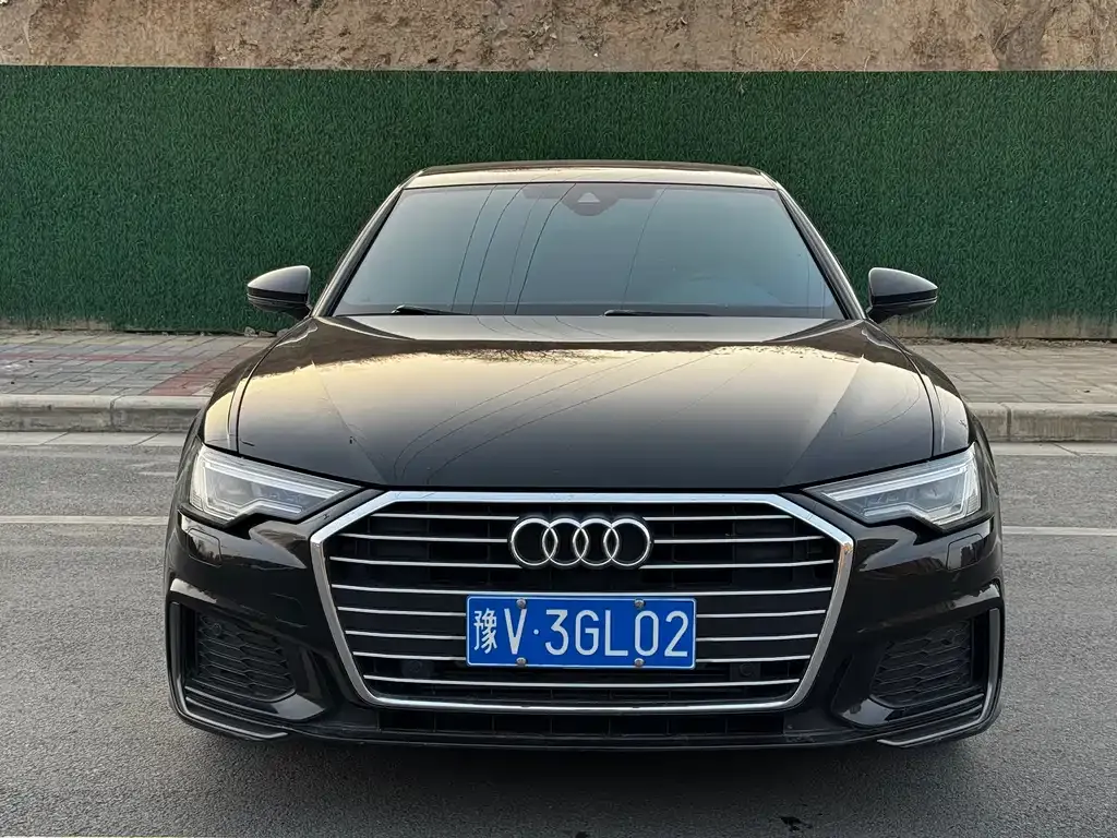 Audi A6L — фото 2