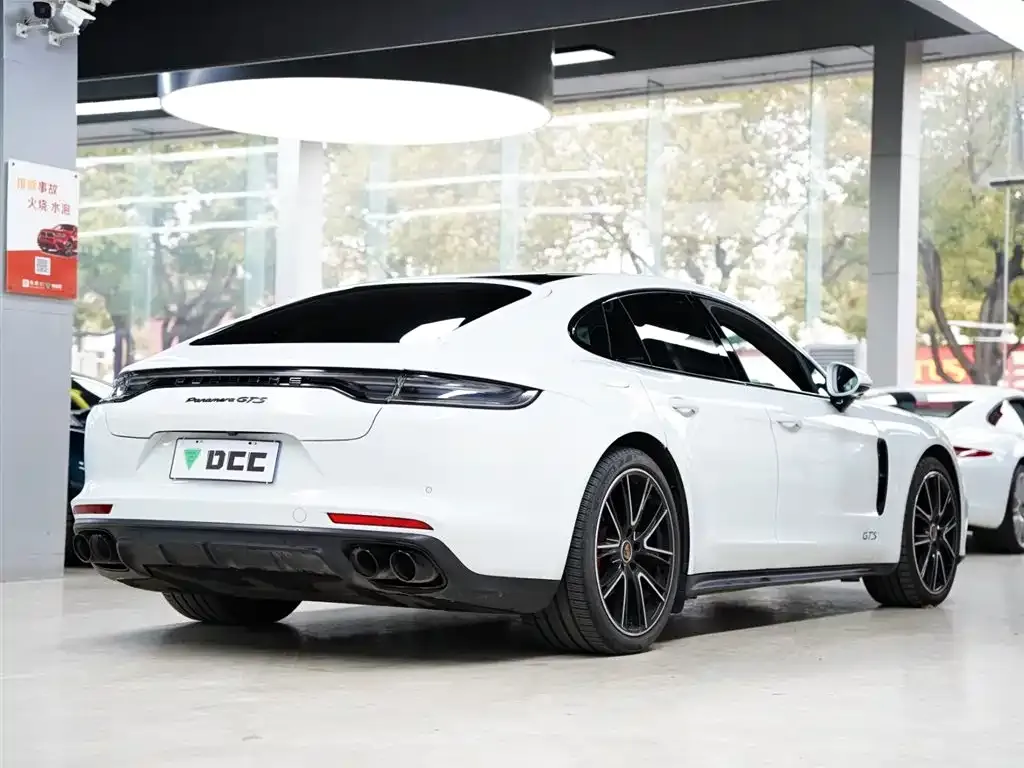 Porsche Panamera — фото 8