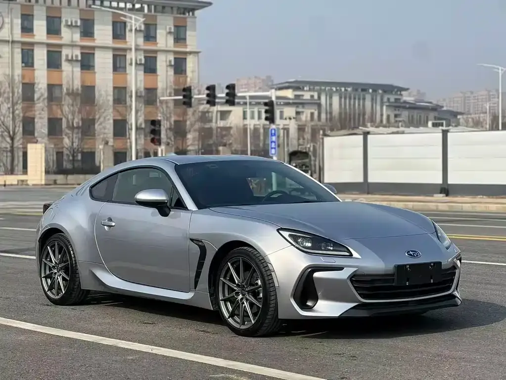 Subaru BRZ 2023 из CN, фото 10
